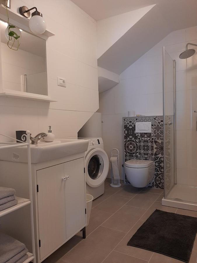 Casa Nonna Tereza Lägenhet Premantura Exteriör bild