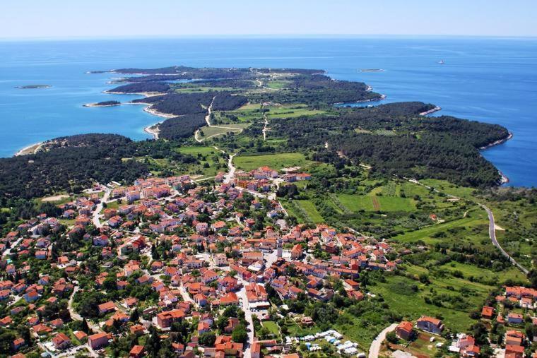 Casa Nonna Tereza Lägenhet Premantura Exteriör bild